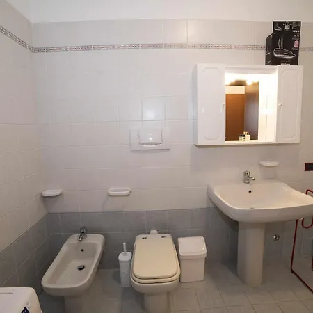 Apartment Don Piscina Giardino 200m Dal Bardolino